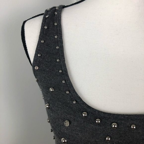 Beautiful LoLa Sleeveless Top - Picture 5 of 16